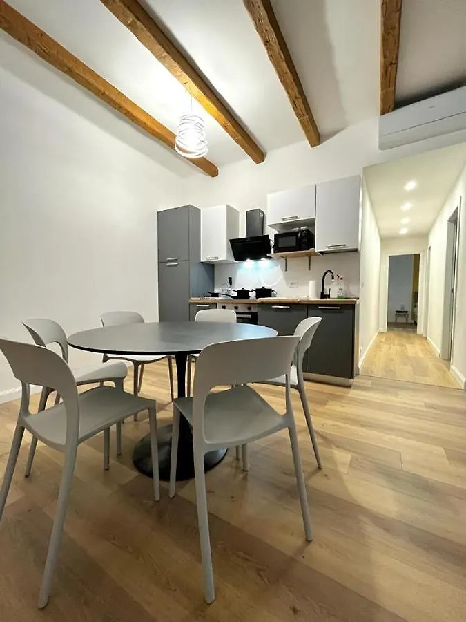 Happy Family Apartments San Luca Genoa Italy