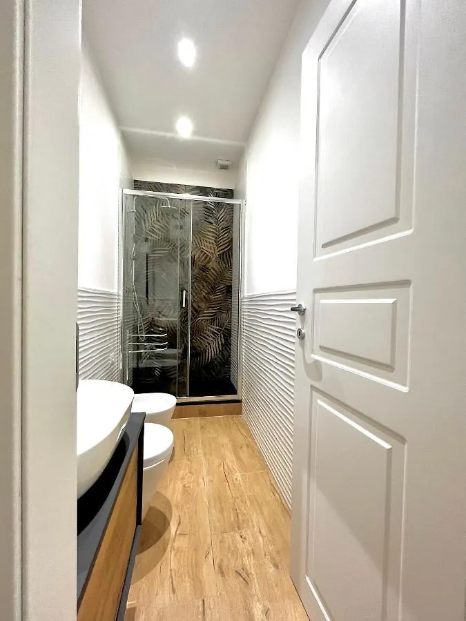 Happy Family Apartments San Luca Genoa 0*,