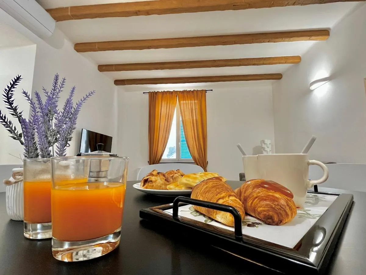 Happy Family Apartments San Luca Genoa